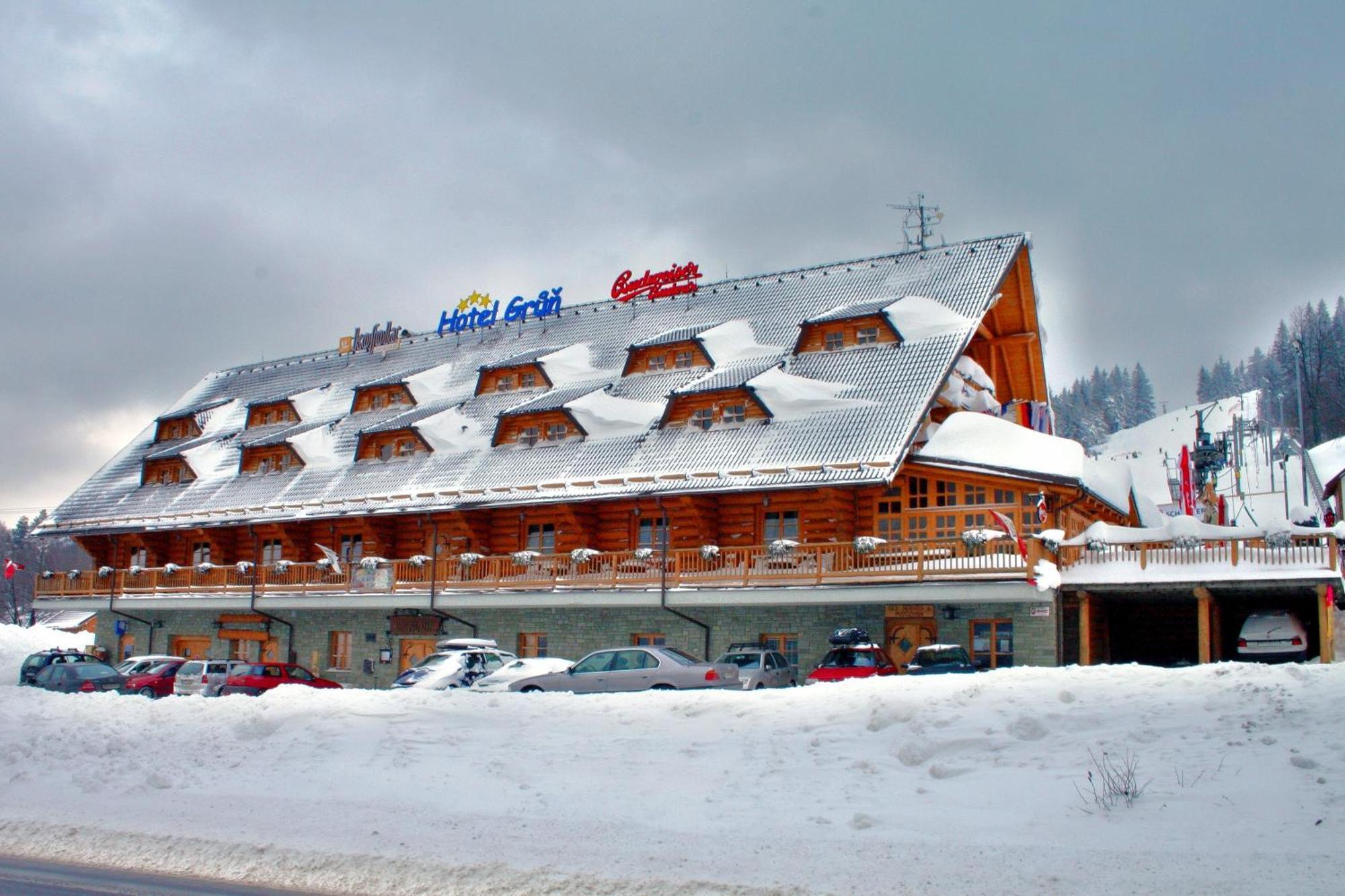 Hotel Grun 모스티 우 야블룬코바 외부 사진